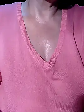 Snapshot of Troiavaca chatting on November 10, 2025, 2:27 pm Troiavaca online show from November 10, 2025, 2:27 pm