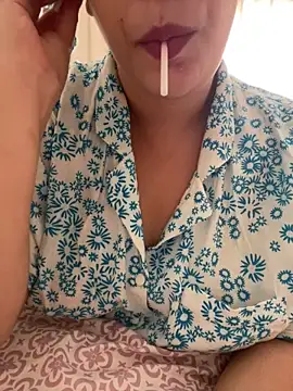 Snapshot of Bold-arabic-vibes chatting on October 29, 2025, 3:47 pm Bold-arabic-vibes online show from October 29, 2025, 3:47 pm