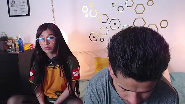 Snapshot of Provincute chatting on October 15, 2025, 3:28 am Provincute online show from October 15, 2025, 3:28 am