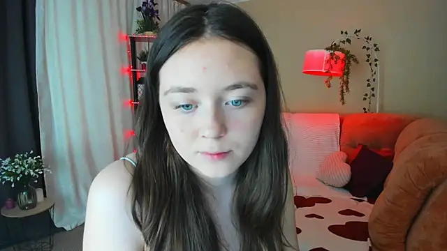 AlluringLookk online show from July 2, 2026, 12:22 pm