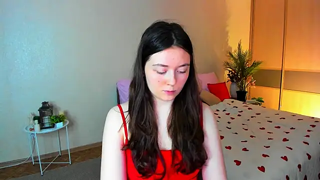 AlluringLookk online show from July 7, 2026, 7:23 am