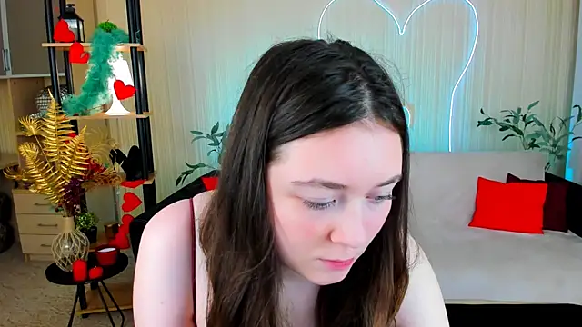 AlluringLookk online show from July 16, 2026, 2:01 pm