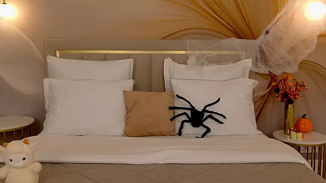 Snapshot of VanessaFields chatting on October 22, 2025, 3:12 pm VanessaFields online show from October 22, 2025, 3:12 pm