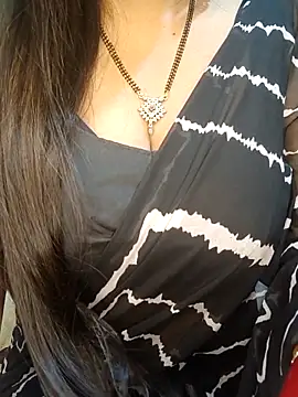 Snapshot of officialbhabhi chatting on October 29, 2025, 5:36 pm officialbhabhi online show from October 29, 2025, 5:36 pm