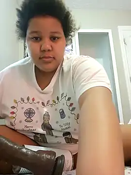 chocolate bella online show from October 1, 2025, 1:50 pm