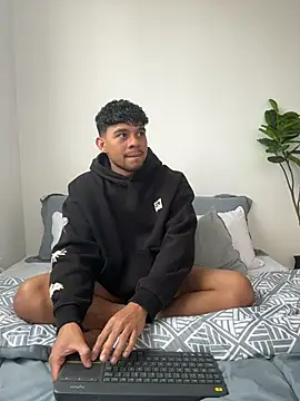 Snapshot of austin_spears_ chatting on February 22, 2026, 9:24 pm austin spears online show from February 22, 2026, 9:24 pm