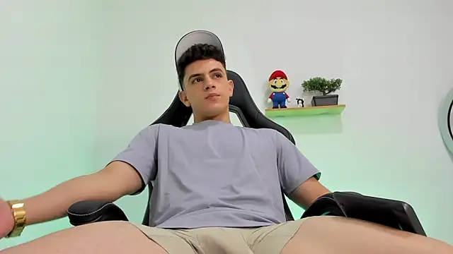 Snapshot of Mikecooper chatting on February 6, 2026, 5:23 am Mikecooper online show from February 6, 2026, 5:23 am