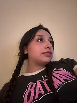 CharmingMaddie online show from May 23, 2026, 5:01 am