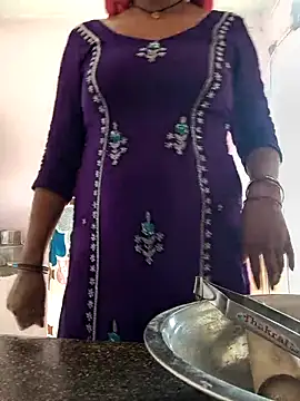 Love-pari077 online show from April 26, 2026, 3:26 am