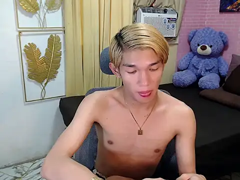 fuckerfriendsxx online show from May 8, 2026, 5:57 am