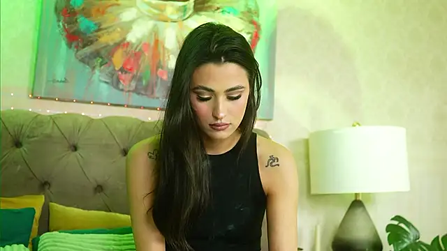 Pretty Lia  online show from December 13, 2025, 8:25 pm