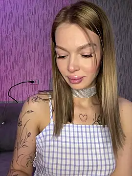 Snapshot of miss_veroNika chatting on February 1, 2026, 3:49 am miss veroNika online show from February 1, 2026, 3:49 am