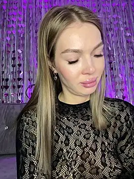 Snapshot of miss_veroNika chatting on February 10, 2026, 3:43 am miss veroNika online show from February 10, 2026, 3:43 am