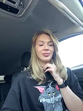 Snapshot of miss_veroNika chatting on June 3, 2026, 4:48 am miss veroNika online show from June 3, 2026, 4:48 am