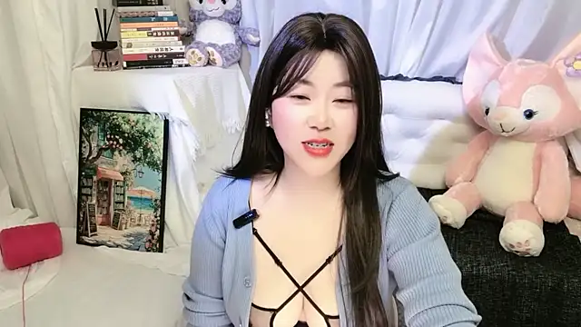 Emmaq996 online show from April 9, 2026, 8:53 am