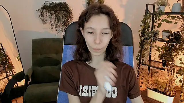 EmmanuellBrown online show from April 12, 2026, 1:21 am