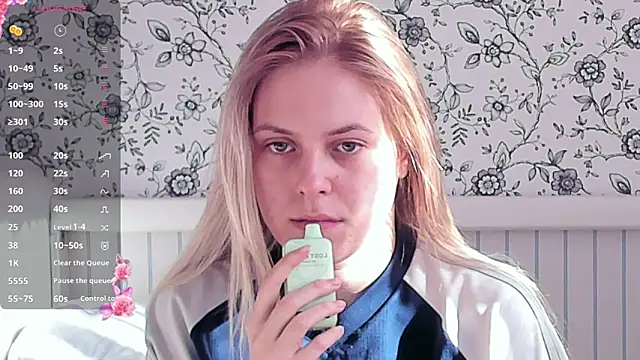 AngelAnty online show from April 10, 2026, 1:16 pm