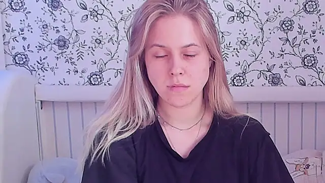 AngelAnty online show from May 11, 2026, 1:06 pm