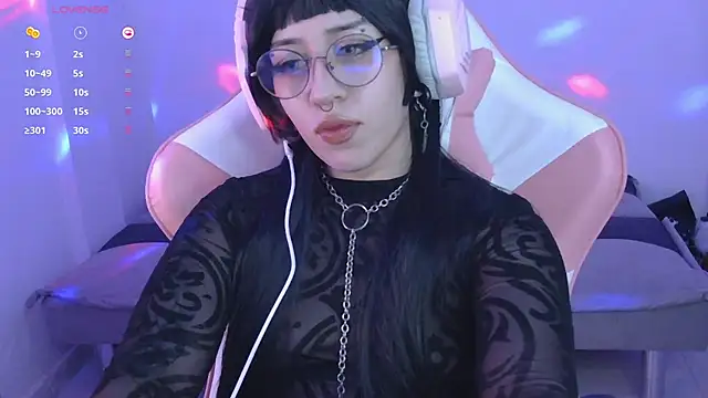 Snapshot of Hachiko_Love chatting on December 5, 2025, 3:26 am Hachiko Love online show from December 5, 2025, 3:26 am