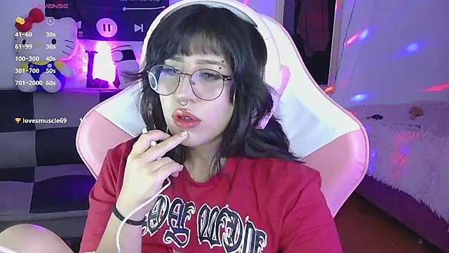 Snapshot of Hachiko_Love chatting on May 22, 2026, 1:13 am Hachiko Love online show from May 22, 2026, 1:13 am