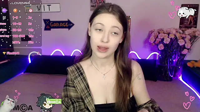 Snapshot of AmourLily chatting on April 23, 2026, 12:40 pm AmourLily online show from April 23, 2026, 12:40 pm