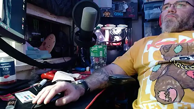 Snapshot of twistedj83 chatting on January 15, 2026, 10:31 am twistedj83 online show from January 15, 2026, 10:31 am