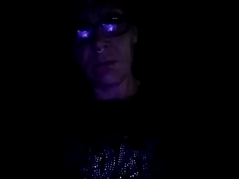 Snapshot of SparklesB1tch chatting on October 11, 2025, 4:12 am SparklesB1tch online show from October 11, 2025, 4:12 am