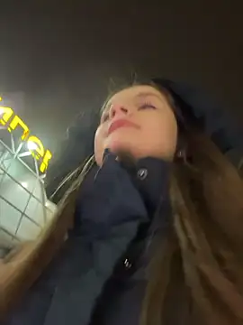 KittyQueeny online show from December 4, 2025, 2:15 pm