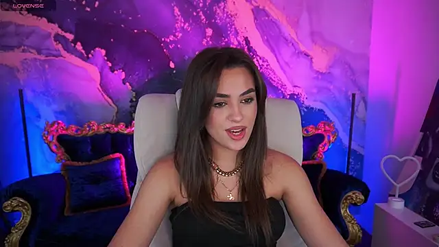 EricaSin online show from November 13, 2025, 4:39 pm