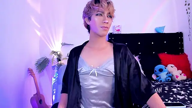 Cooperrosscute233 online show from April 11, 2026, 6:12 pm