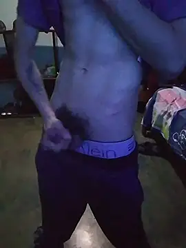 Snapshot of elinnki chatting on December 16, 2025, 6:35 pm elinnki online show from December 16, 2025, 6:35 pm