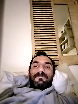 Snapshot of hotmen83 chatting on October 13, 2025, 4:12 am hotmen83 online show from October 13, 2025, 4:12 am