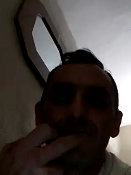 Snapshot of hotmen83 chatting on March 13, 2026, 10:38 pm hotmen83 online show from March 13, 2026, 10:38 pm