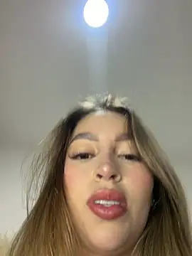 shannel moss   online show from April 19, 2026, 12:43 am