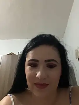 Snapshot of IvettSt_ chatting on June 7, 2026, 3:54 am IvettSt online show from June 7, 2026, 3:54 am