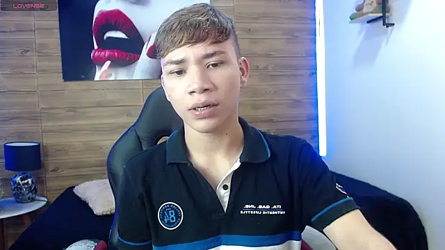 nathanclay online show from April 28, 2026, 3:22 am