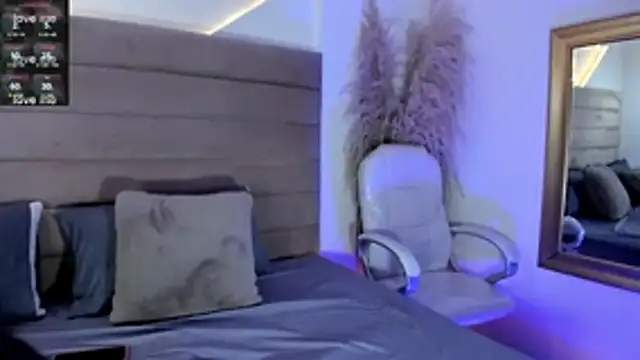 Snapshot of mia_everly chatting on February 16, 2026, 12:29 am mia everly online show from February 16, 2026, 12:29 am