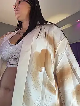 Snapshot of mia_everly chatting on February 24, 2026, 1:25 am mia everly online show from February 24, 2026, 1:25 am