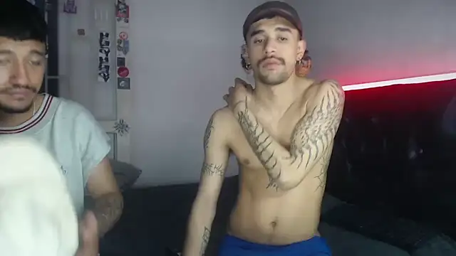 Snapshot of playfulboys_ chatting on February 14, 2026, 5:59 am playfulboys online show from February 14, 2026, 5:59 am