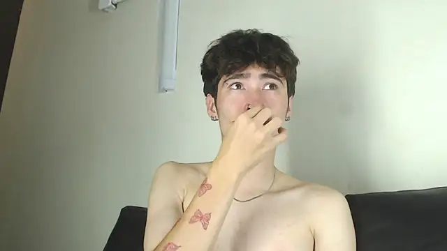  DantFox  online show from September 21, 2025, 7:26 pm