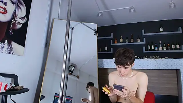  DantFox  online show from October 5, 2025, 2:43 am