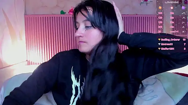 HollyHill  online show from September 25, 2025, 1:09 am