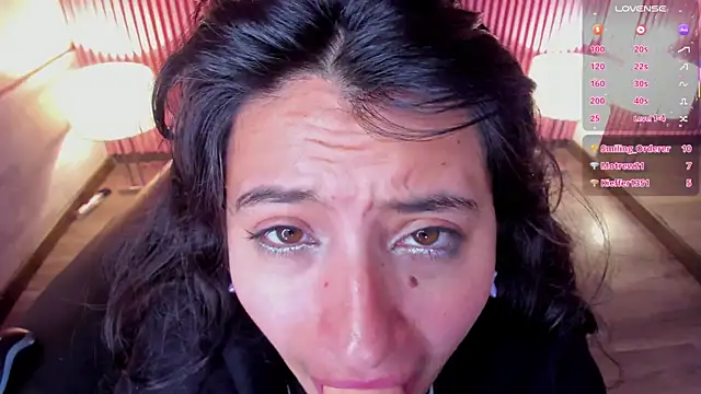 HollyHill  online show from September 25, 2025, 1:15 pm