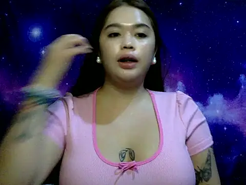  GoddessShemalex online show from December 17, 2025, 4:02 pm