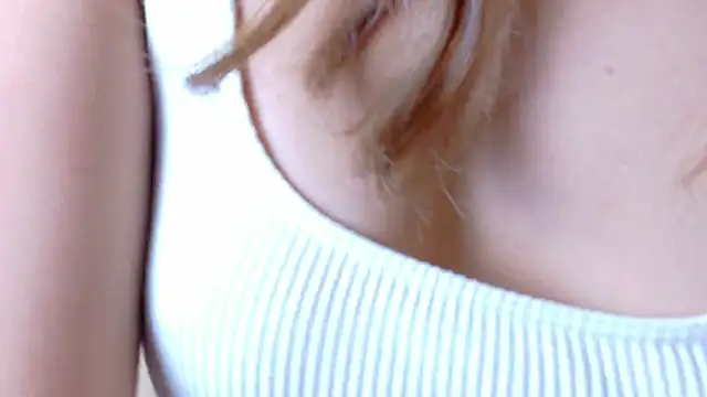 ZoehAngel online show from September 19, 2025, 11:11 am