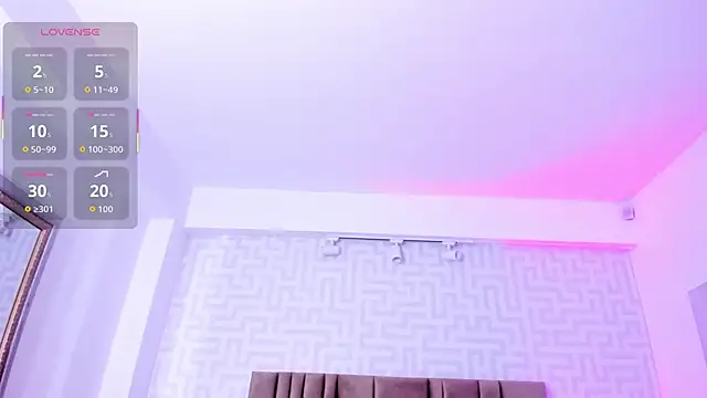 naishaa  online show from December 18, 2025, 6:47 pm