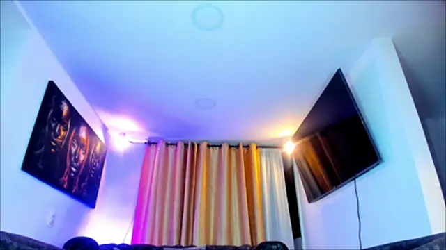  Mia Pink  online show from January 19, 2026, 1:31 am