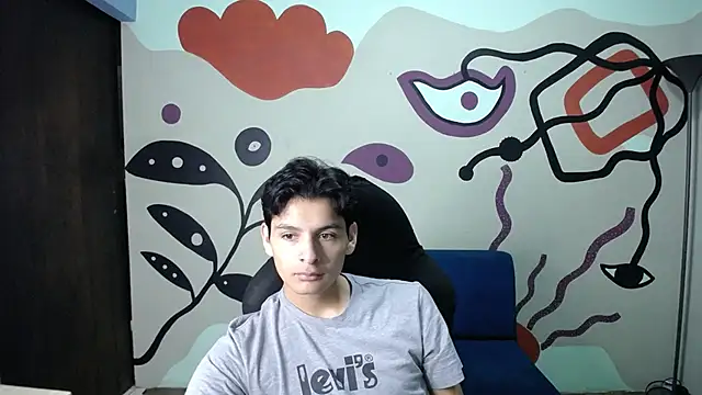 Snapshot of Luca_vega chatting on October 21, 2025, 12:28 pm Luca vega online show from October 21, 2025, 12:28 pm