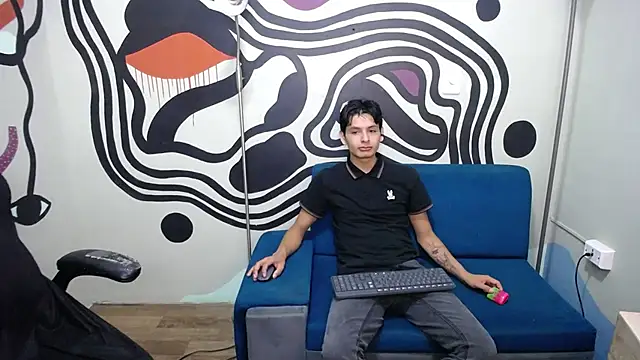 Snapshot of Luca_vega chatting on November 7, 2025, 1:22 pm Luca vega online show from November 7, 2025, 1:22 pm