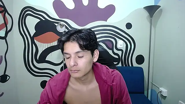 Snapshot of Luca_vega chatting on November 12, 2025, 11:47 pm Luca vega online show from November 12, 2025, 11:47 pm